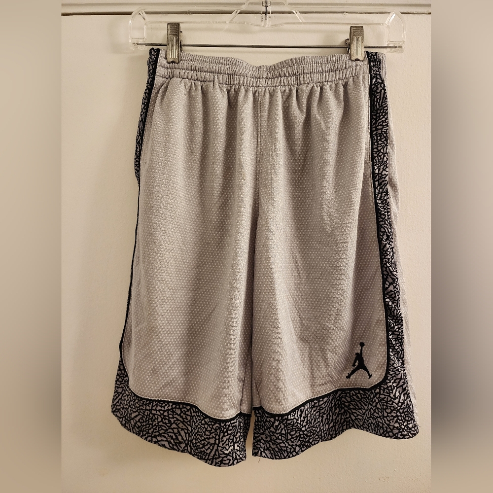Nike Jordan Dri-Fit Mesh Shorts - Youth L (12-13 YRS)